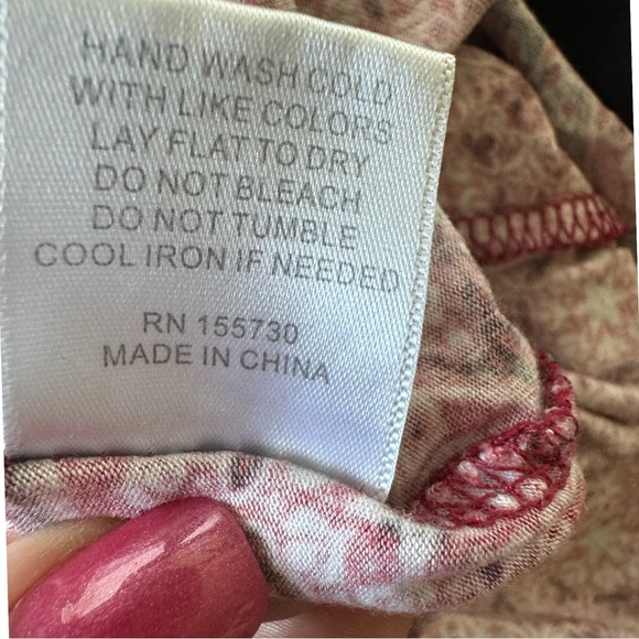 Rose + Olive boho print top size 1x 3/4 sleeve faux layer bottom - Picture 5 of 7